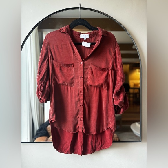 BELLA DAHL| Boyfriend shirt in Merlot | size xs - Picture 3 of 10